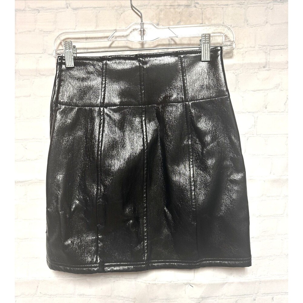 Free People Skirt Womens 2 Black Faux Leather Mini Zip Front Lined Edgy Style - Picture 4 of 12
